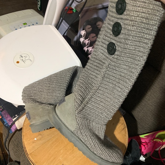 Ugg boots - Picture 1 of 5